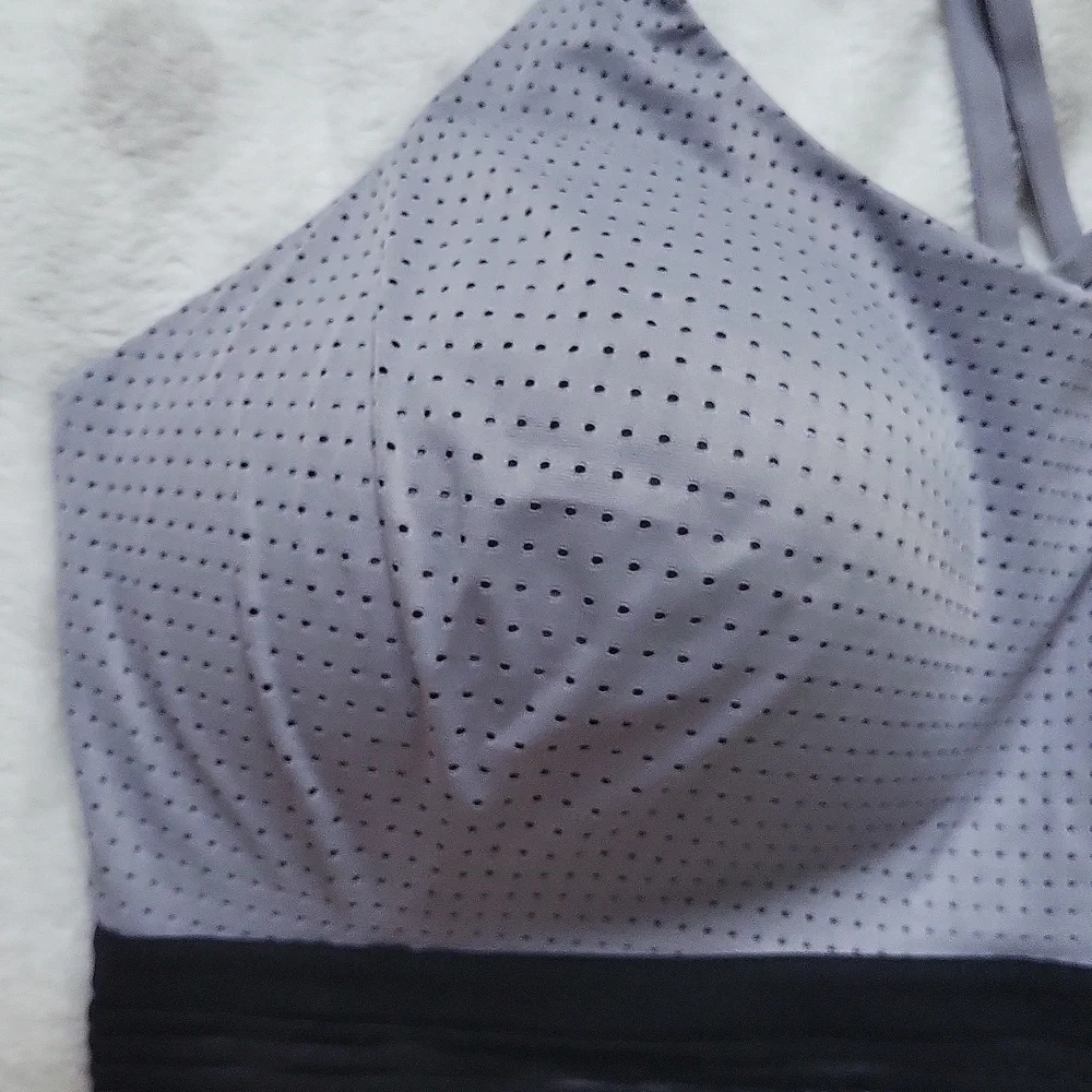 Victoria's Secret Sport | Molded Cup Racerback Sports Bra | Size 36DD - Picture 3 of 6